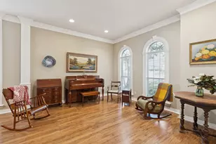 1625 Oak Creek Dr, Hurst, TX 76054 - Photo 7