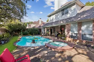 1625 Oak Creek Dr, Hurst, TX 76054 - Photo 29