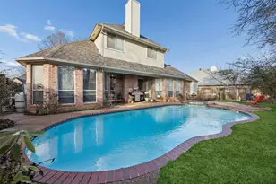 1625 Oak Creek Dr, Hurst, TX 76054 - Photo 25