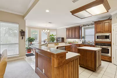 1625 Oak Creek Drive, Hurst, TX 76054 - Photo 13