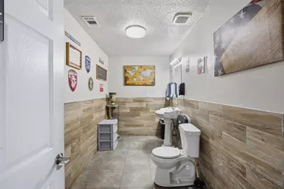 9805 Jacksboro Highway, Fort Worth, TX 76135 - Photo 23