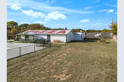 9805 Jacksboro Highway, Fort Worth, TX 76135 - Photo 29