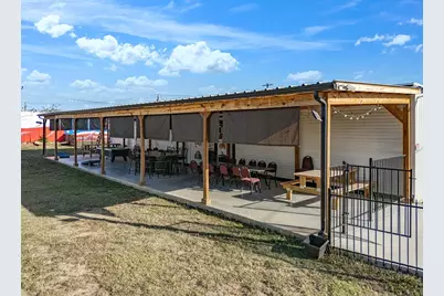 9805 Jacksboro Highway, Fort Worth, TX 76135 - Photo 11