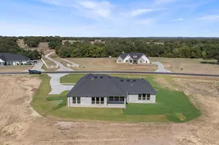 1099 Paradise Pkwy, Poolville, TX 76487 - Photo 25