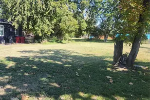 811 N East St, Sherman, TX 75090 - Photo 1