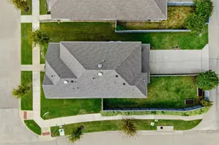 7201 Windy Meadow Dr, Little Elm, TX 76227 - Photo 3