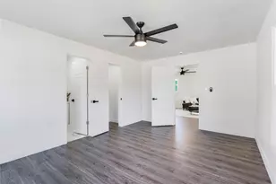 4204 Avenue H, Fort Worth, TX 76105 - Photo 9