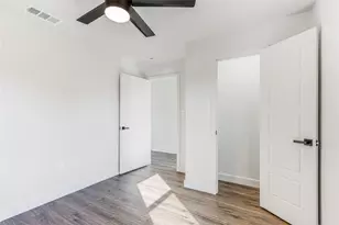 4204 Avenue H, Fort Worth, TX 76105 - Photo 19