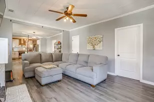 1220 W Arlington Ave, Fort Worth, TX 76110 - Photo 7