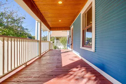 1220 W Arlington Avenue, Fort Worth, TX 76110 - Photo 5