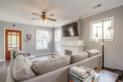 1220 W Arlington Avenue, Fort Worth, TX 76110 - Photo 9