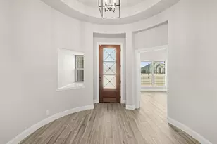 403 Crystal Lk Ln, Red Oak, TX 75154 - Photo 5