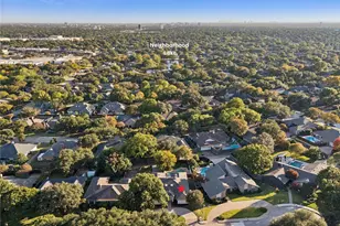 7716 Lone Moor Cir, Dallas, TX 75248 - Photo 39