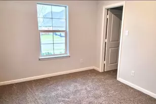 109 Trinity St, Grandview, TX 76050 - Photo 13