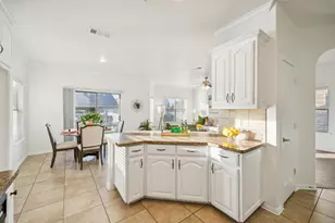 12145 Walden Wood Dr, Fort Worth, TX 76244 - Photo 7