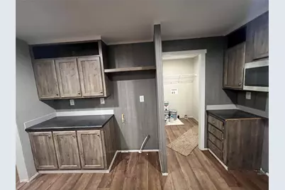 197 E Sweden Street, Walnut Springs, TX 76690 - Photo 9