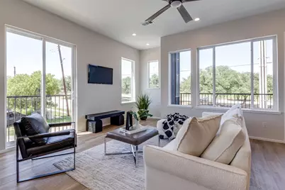 3308 Birmingham Avenue #C11, Dallas, TX 75210 - Photo 11