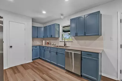 7002 Troy Glen Drive, Dallas, TX 75241 - Photo 11