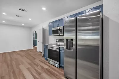7002 Troy Glen Drive, Dallas, TX 75241 - Photo 11