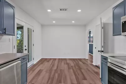 7002 Troy Glen Drive, Dallas, TX 75241 - Photo 13