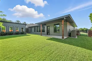 330 W Morris St, Rhome, TX 76078 - Photo 9