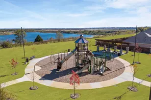 11105 Autry Ridge Ln, Aubrey, TX 76227 - Photo 27