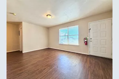 2526 W Prairie Street #201, Denton, TX 76201 - Photo 3