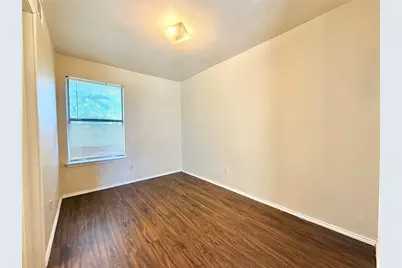 2526 W Prairie Street #201, Denton, TX 76201 - Photo 5