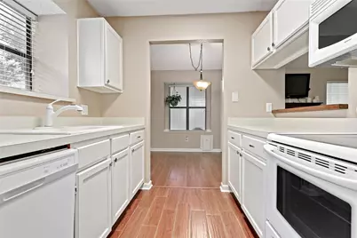 1509 Hunting Green Drive, Fort Worth, TX 76134 - Photo 7