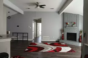 5002 Prairieview Ct S, Arlington, TX 76017 - Photo 3