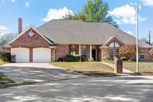 1715 30th St NE, Paris, TX 75462 - Photo 1