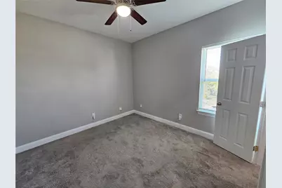 610 Parker Circle, Garland, TX 75040 - Photo 35