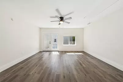 2126 Travis Drive, Carrollton, TX 75006 - Photo 9