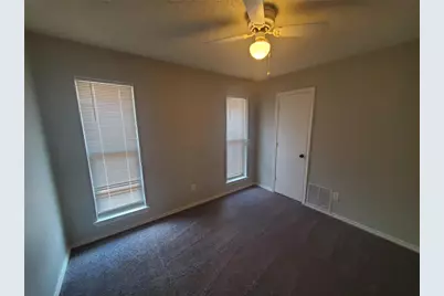 2022 Chalfont Drive, Carrollton, TX 75007 - Photo 9