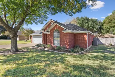 1815 Real Drive, Waco, TX 76712 - Photo 3