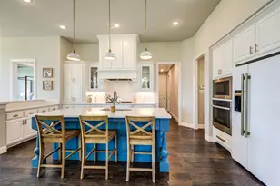 1071 Cabinside Dr, Roanoke, TX 76262 - Photo 11