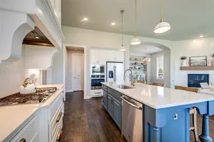 1071 Cabinside Dr, Roanoke, TX 76262 - Photo 3