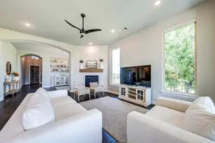 1071 Cabinside Dr, Roanoke, TX 76262 - Photo 9