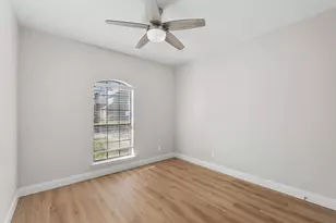 2906 Roxboro Rd, Euless, TX 76039 - Photo 15