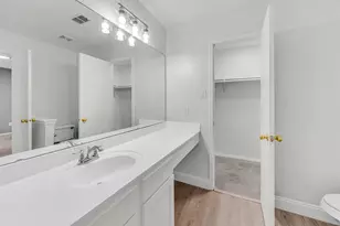 7802 Calgary Ln, Arlington, TX 76001 - Photo 17