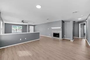 7802 Calgary Ln, Arlington, TX 76001 - Photo 11