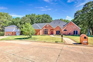 2403 Evelyn Rd, Whitesboro, TX 76273 - Photo 1