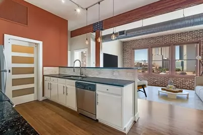 2502 Live Oak Street #338, Dallas, TX 75204 - Photo 17