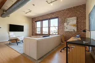 2502 Live Oak St, Dallas, TX 75204 - Photo 1