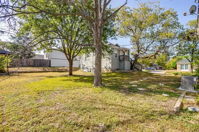 4339 Pershing Avenue, Fort Worth, TX 76107 - Photo 19