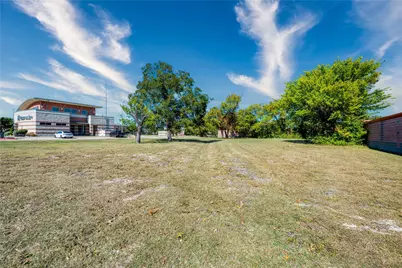 2401 Arapaho Road, Garland, TX 75044 - Photo 7