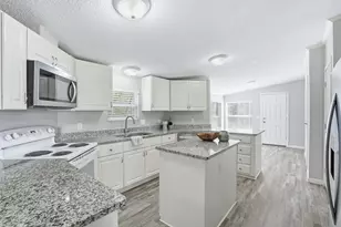 907 Mojave Trail, Granbury, TX 76048 - Photo 11