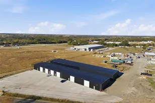 141 Mustang Rd, Waxahachie, TX 75165 - Photo 1