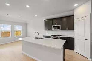 1329 Water Canna Dr, Justin, TX 76247 - Photo 19