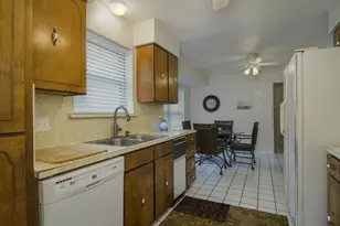 2011 Elmridge Dr, Arlington, TX 76012 - Photo 17